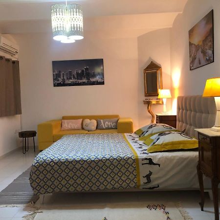 Cosy Appart En Plein Coeur De La Marsa Exterior foto